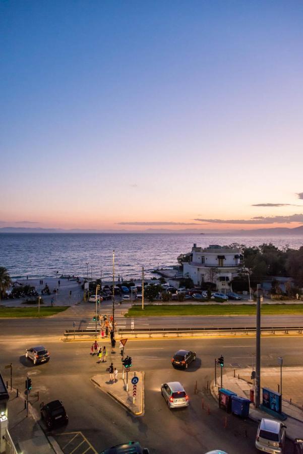 Flisvos Elite Seafront Luxury Apartment Атина Екстериор снимка