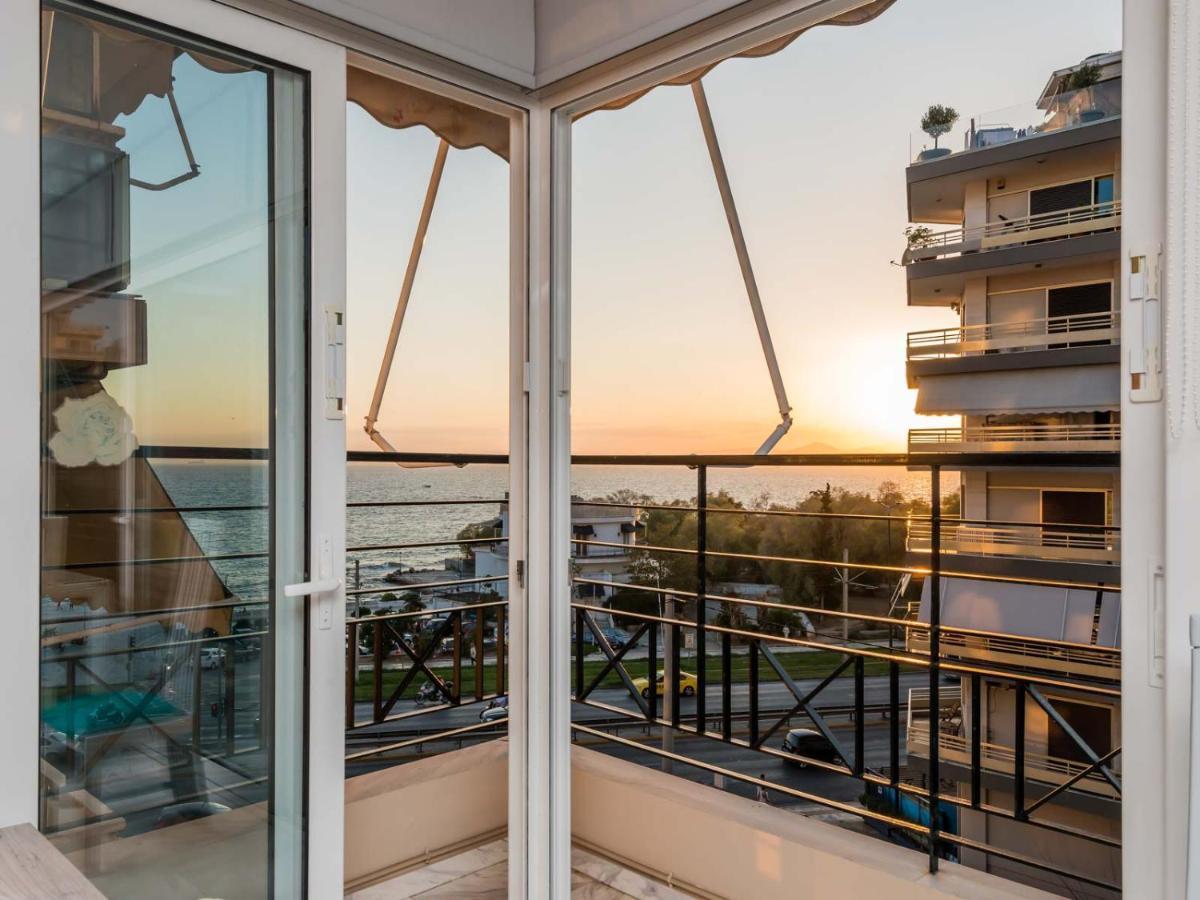 Flisvos Elite Seafront Luxury Apartment Атина Екстериор снимка