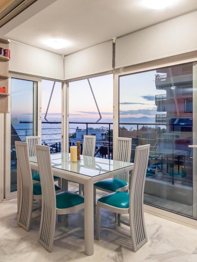 Flisvos Elite Seafront Luxury Apartment Атина Екстериор снимка